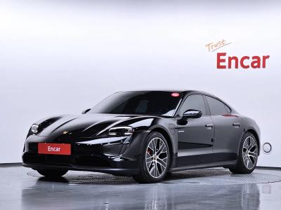 2022 Porsche Taycan