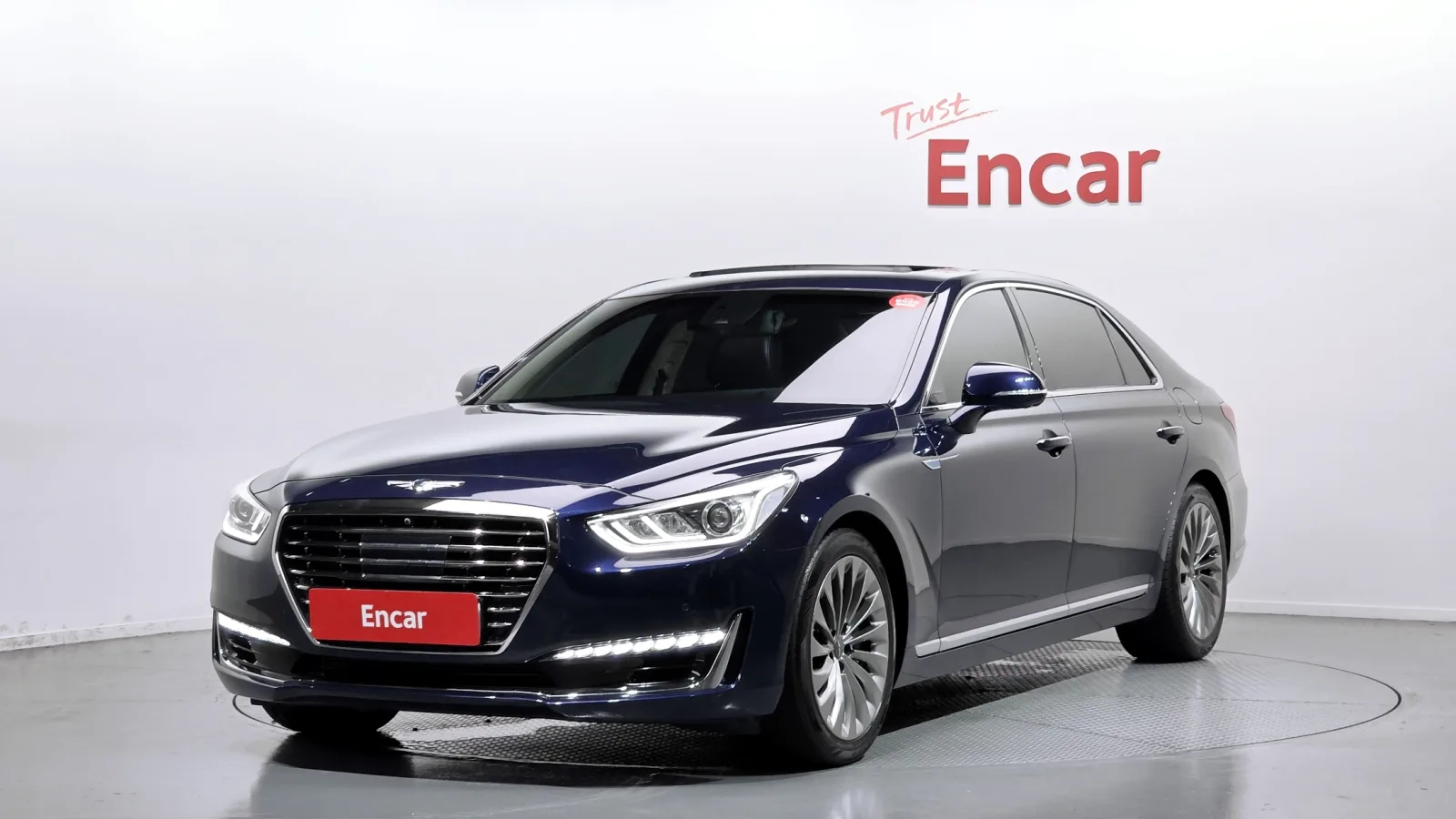 2016 Genesis EQ900