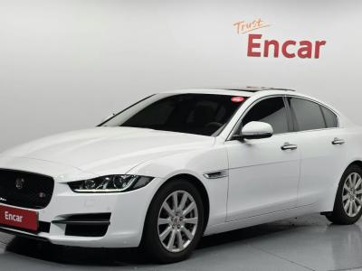 2016 Jaguar XE