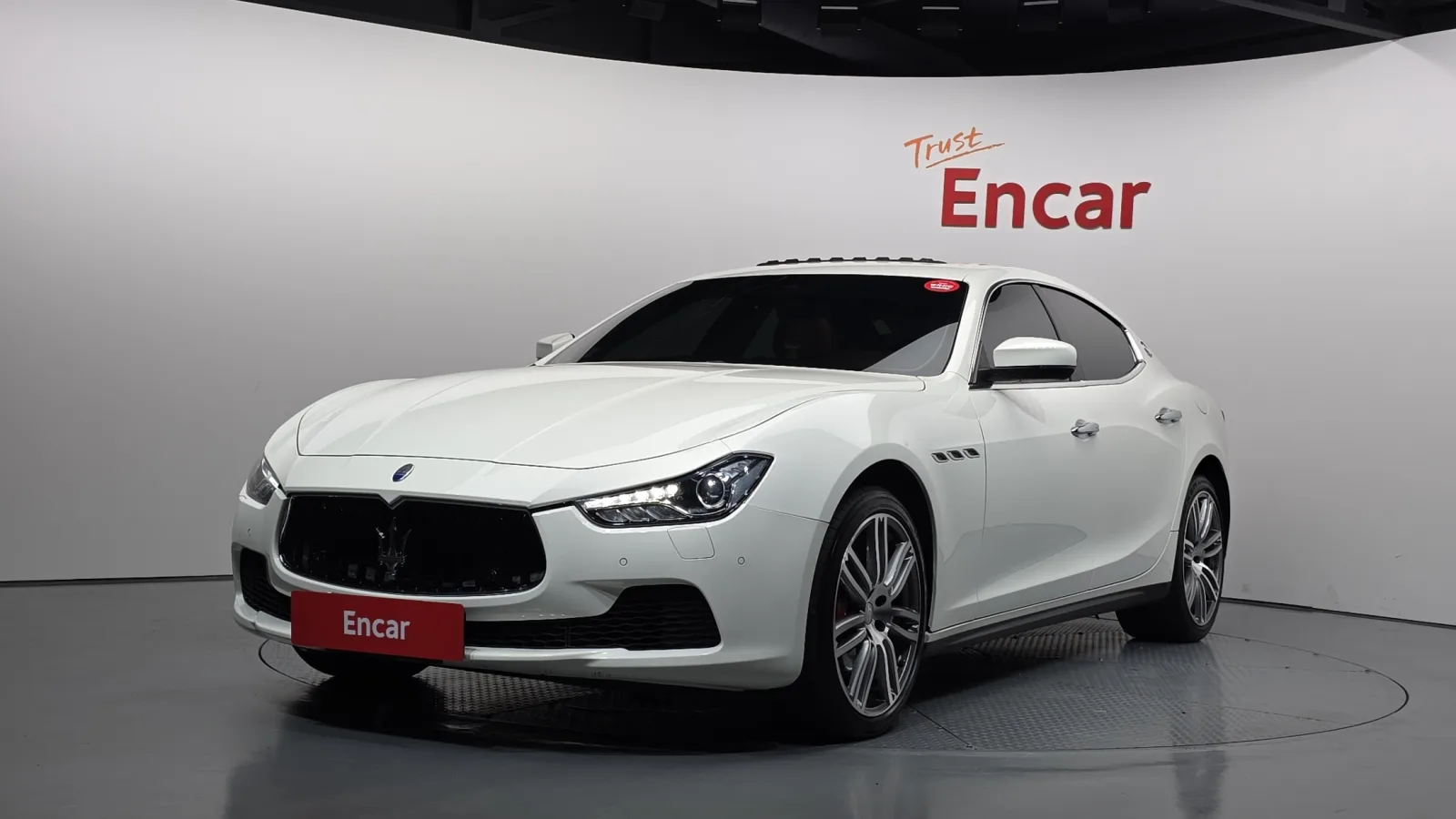 2017 Maserati Ghibli