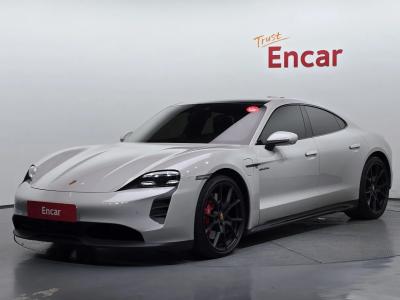 2023 Porsche Taycan