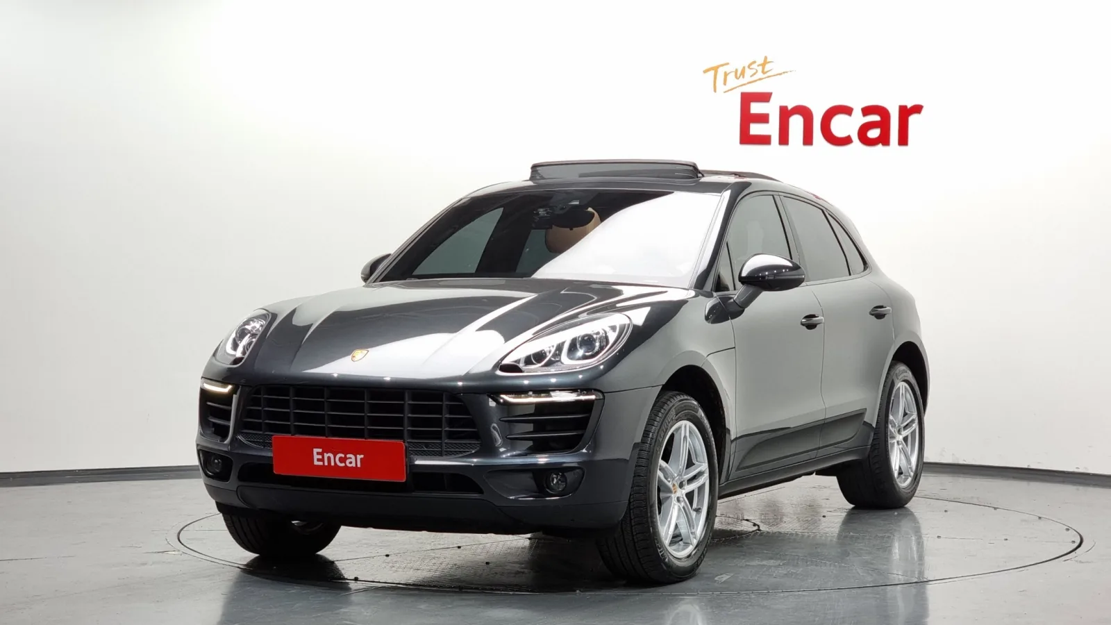 2017 Porsche Macan