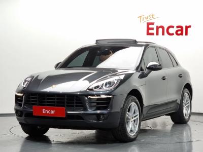 2017 Porsche Macan