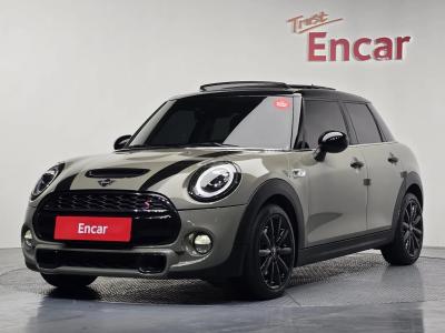 2019 MINI Cooper