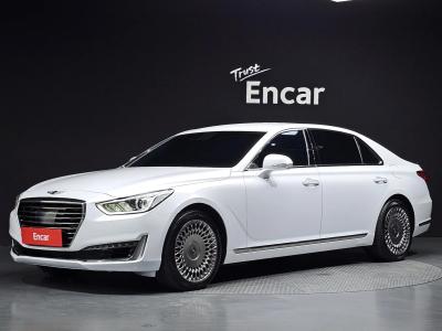 2016 Genesis EQ900