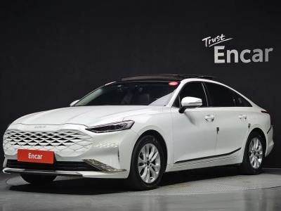 2022 Kia K8