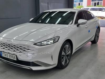 2023 Kia K8