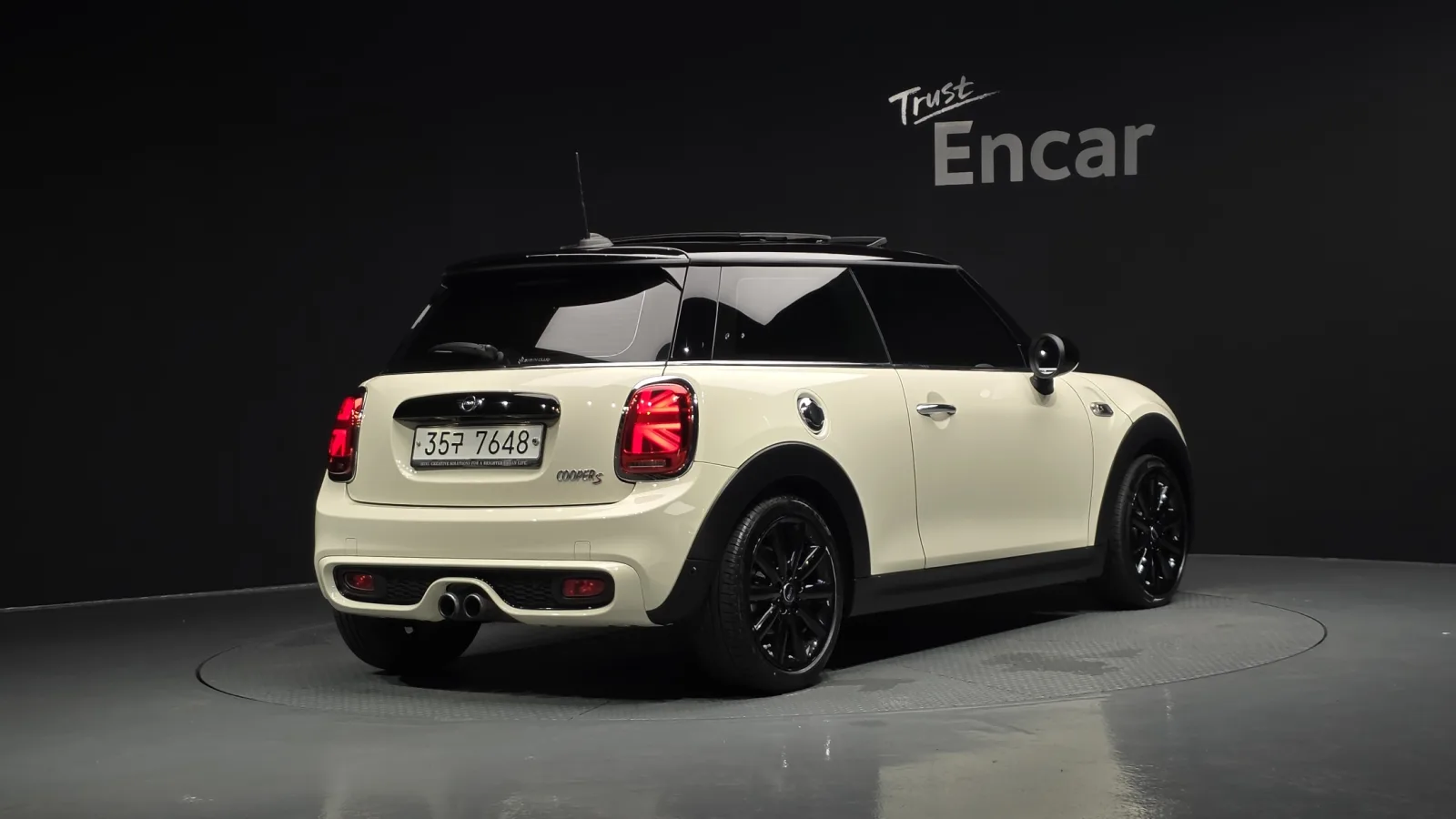 2019 MINI Cooper