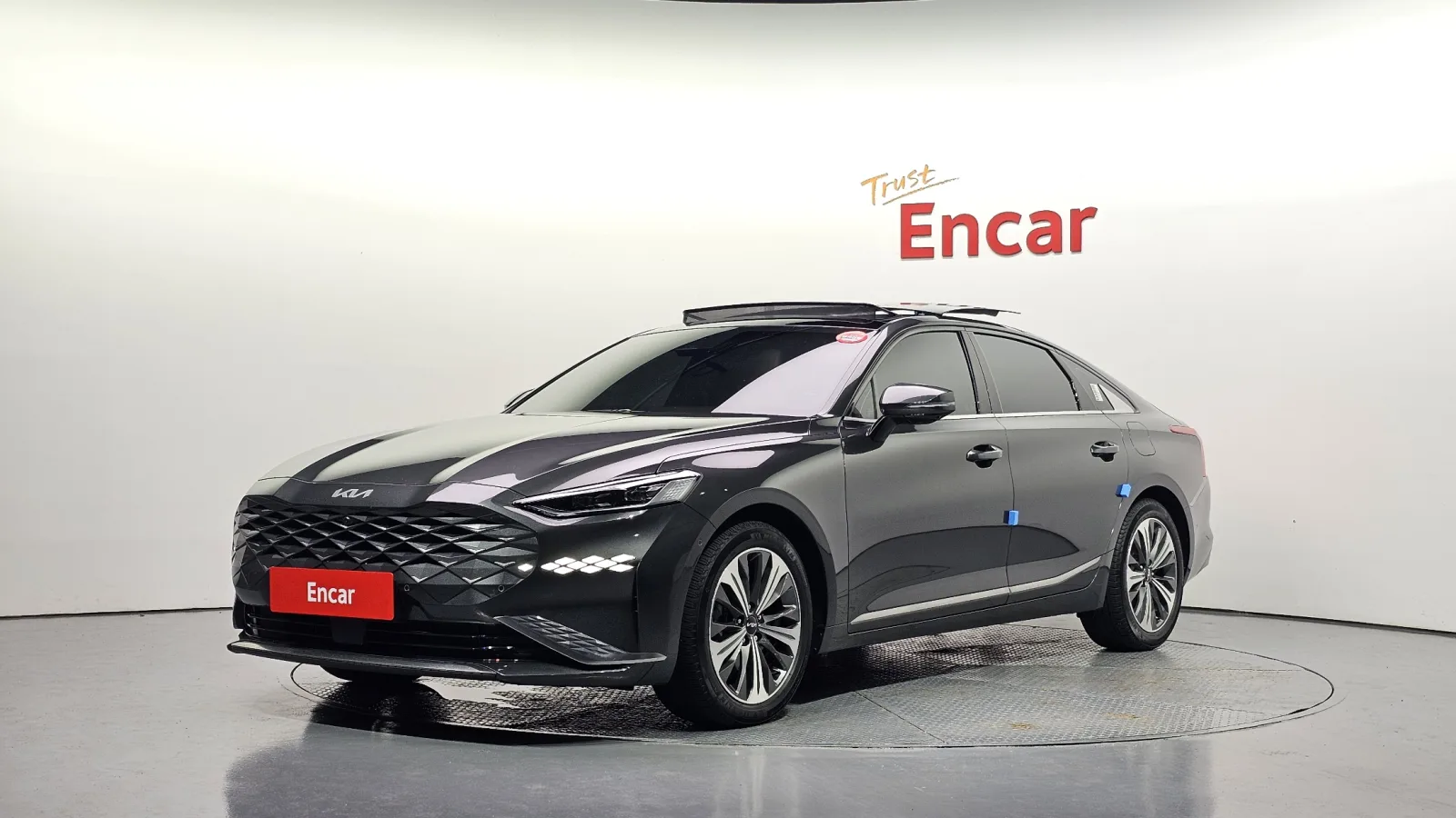 2023 Kia K8
