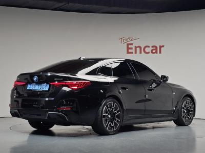 2026 BMW i4