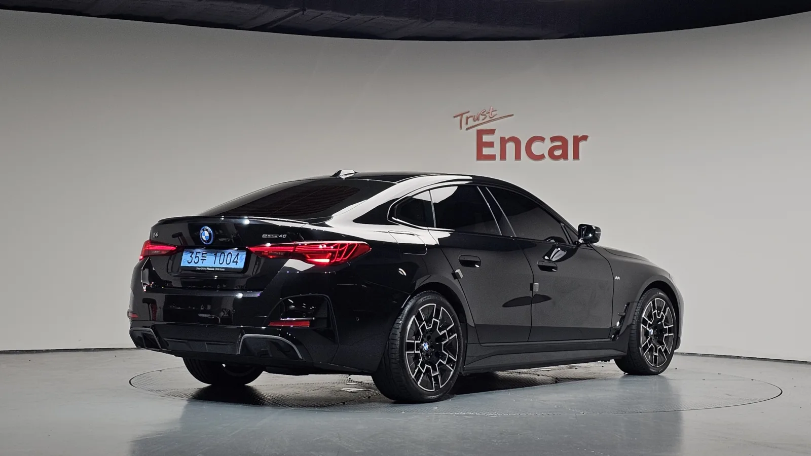 2026 BMW i4