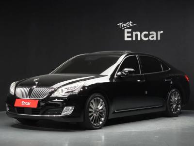 2013 Hyundai Equus