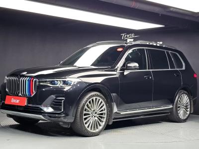 2020 BMW X7