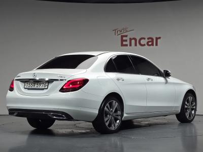 2020 Mercedes-Benz C-Class