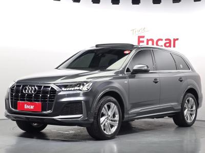 2022 Audi Q7