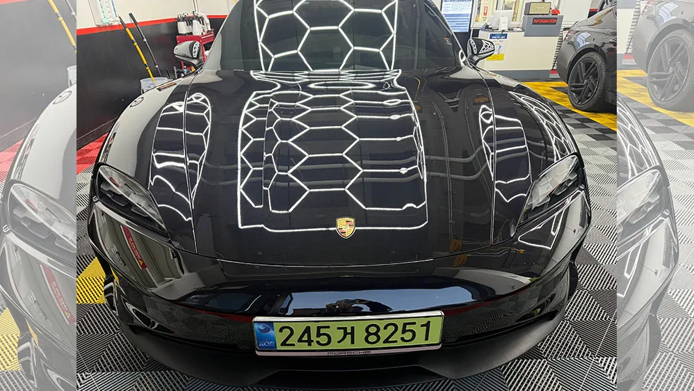 2025 Porsche Taycan