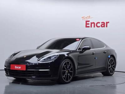 2020 Porsche Panamera
