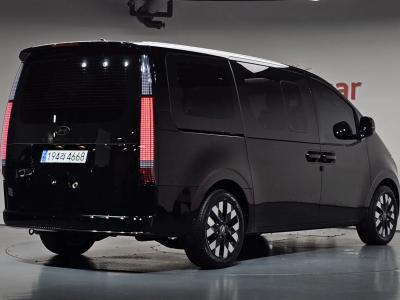 2025 Hyundai Staria