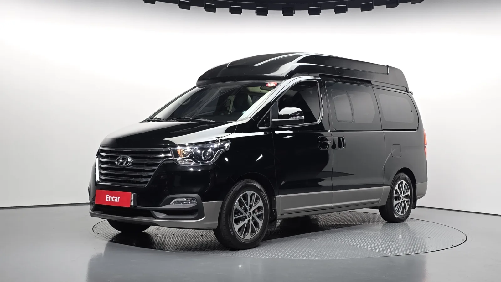 2019 Hyundai Starex