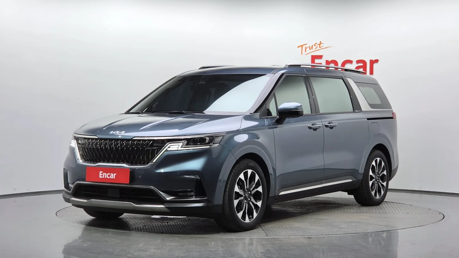 2023 Kia Carnival