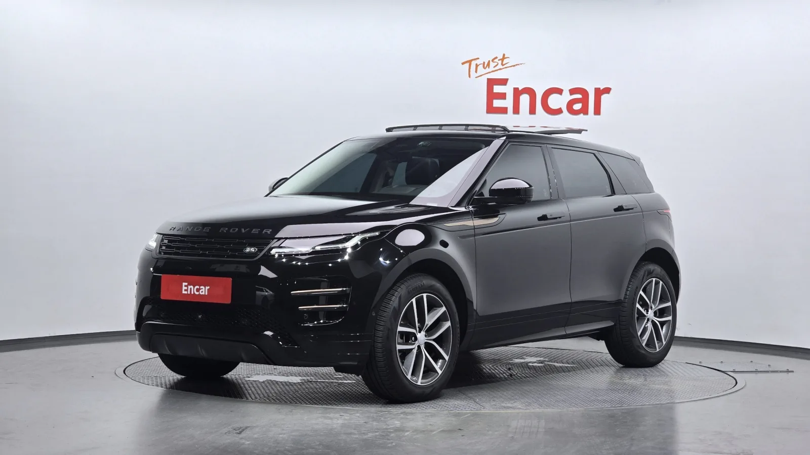 2025 Land Rover Range Rover Evoque