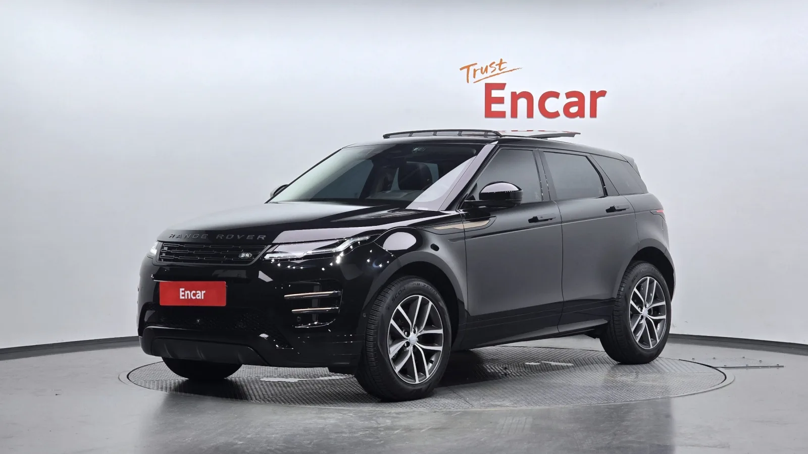 2025 Land Rover Range Rover Evoque