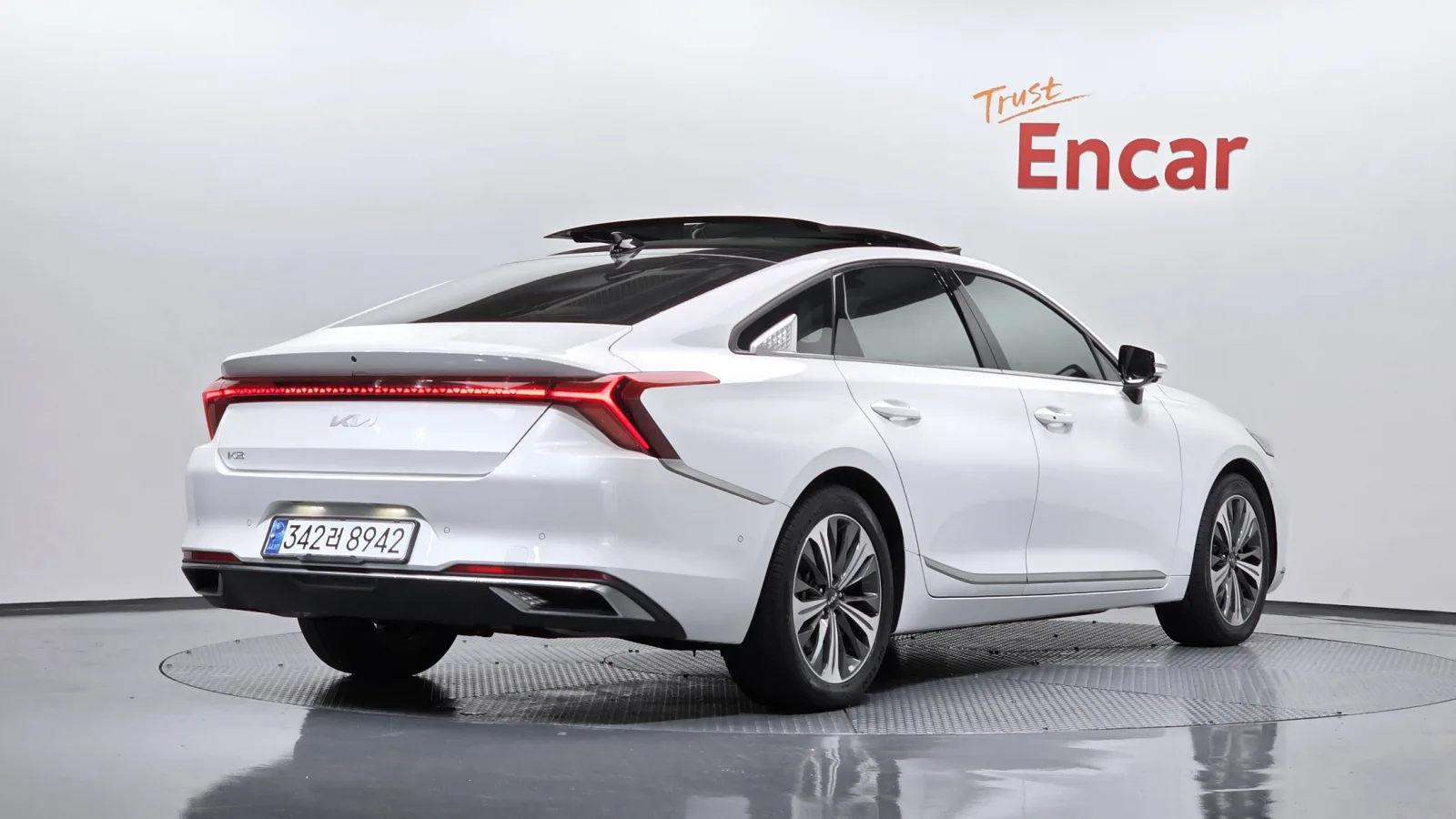 2022 Kia K8