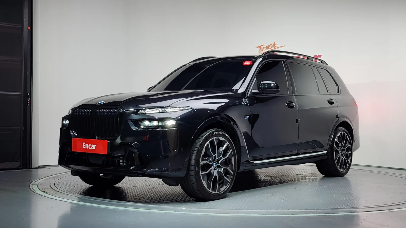 2025 BMW X7