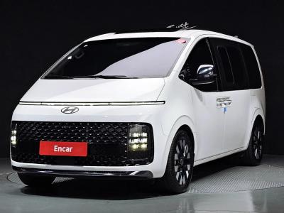 2025 Hyundai Staria