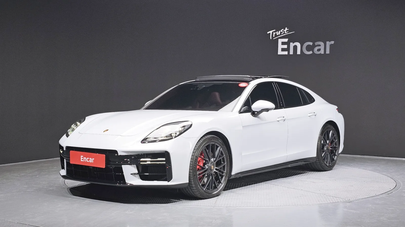 2025 Porsche Panamera