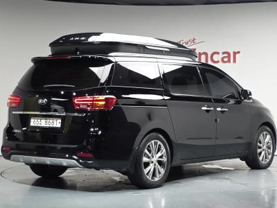 2019 Kia Carnival
