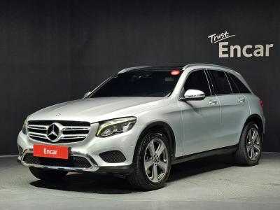 2017 Mercedes-Benz GLC-Class