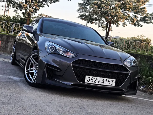 2012 Hyundai Genesis