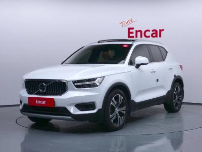 2021 Volvo XC40