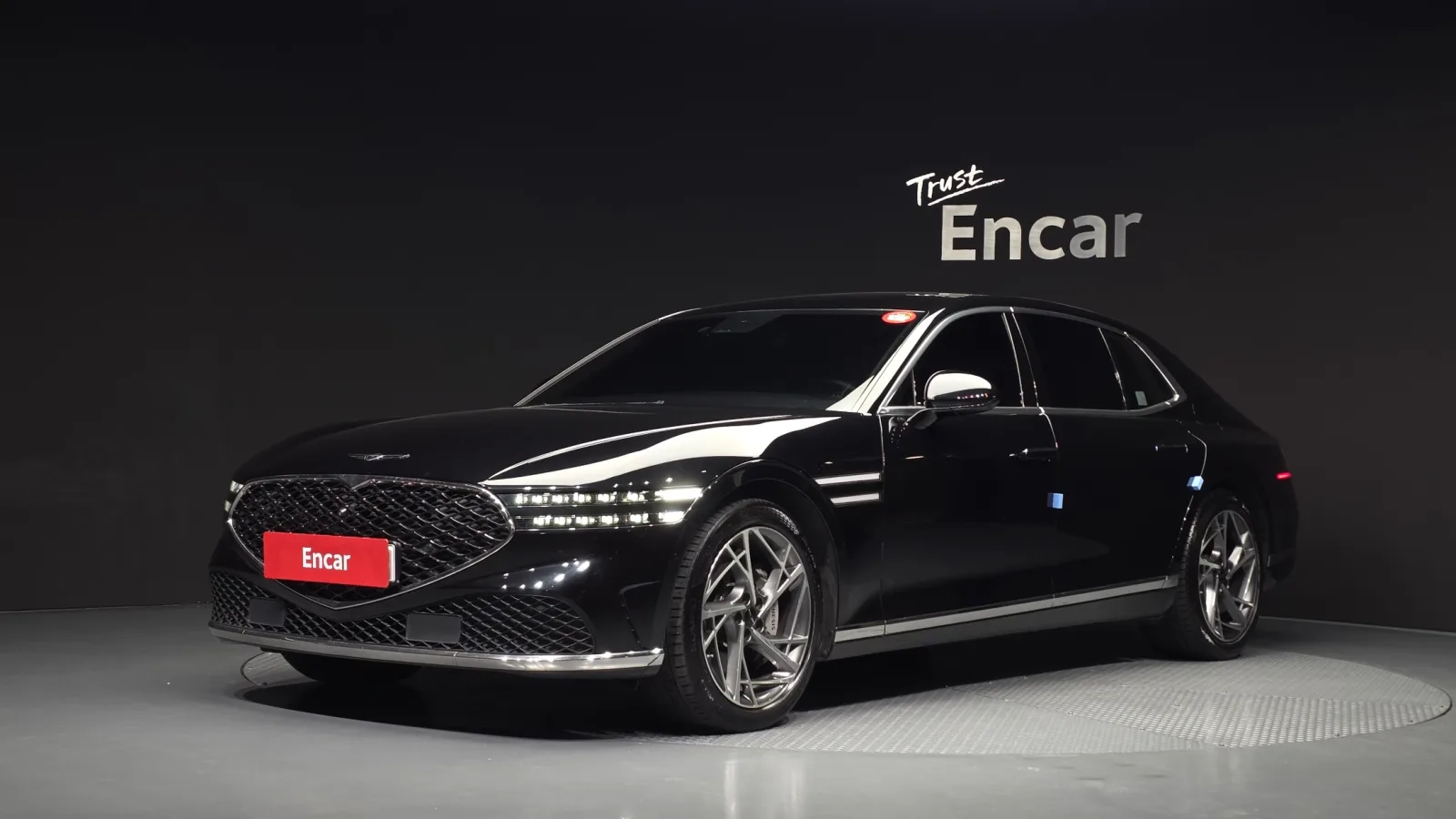 2022 Genesis G90