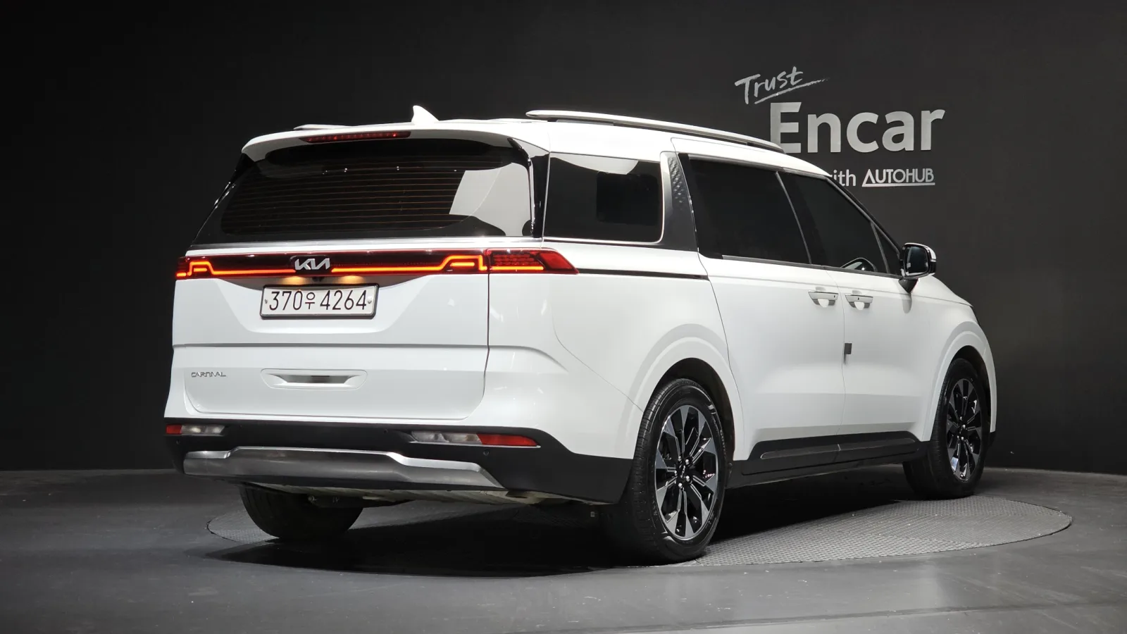 2023 Kia Carnival