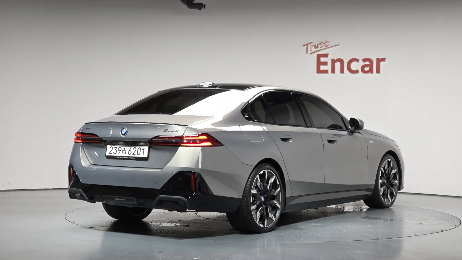 2025 BMW 5-Series