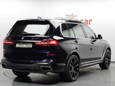 2020 BMW X7