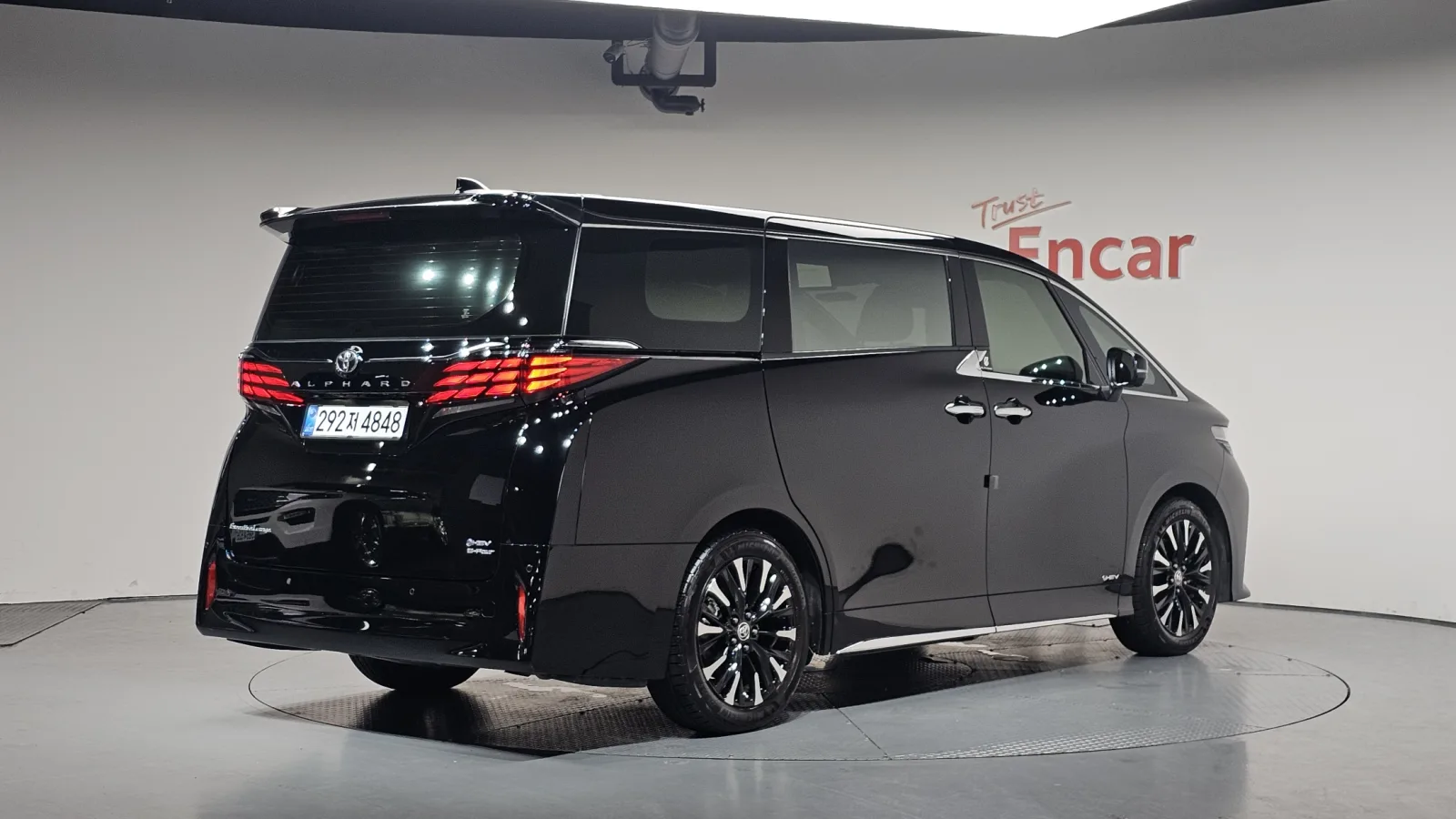 2025 Toyota Alphard