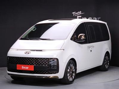 2024 Hyundai Staria