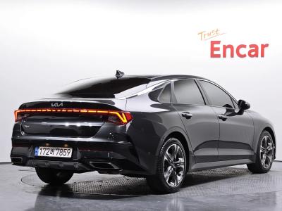 2022 Kia K5