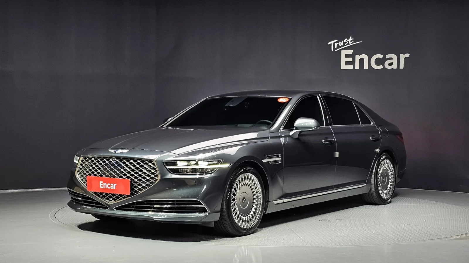 2019 Genesis G90