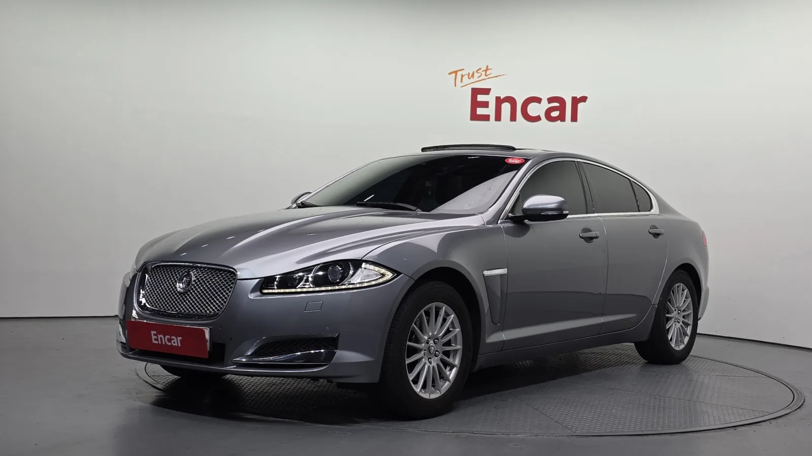 2013 Jaguar XF