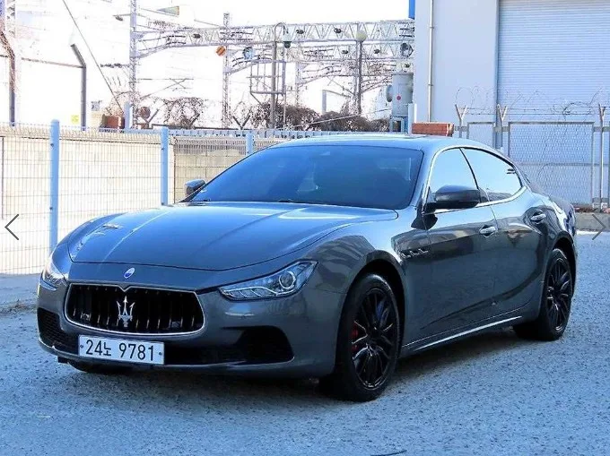 2017 Maserati Ghibli