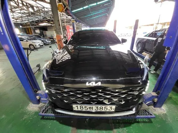 2022 Kia K8