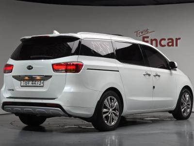 2016 Kia Carnival