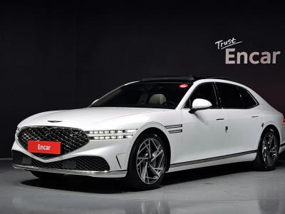 2023 Genesis G90