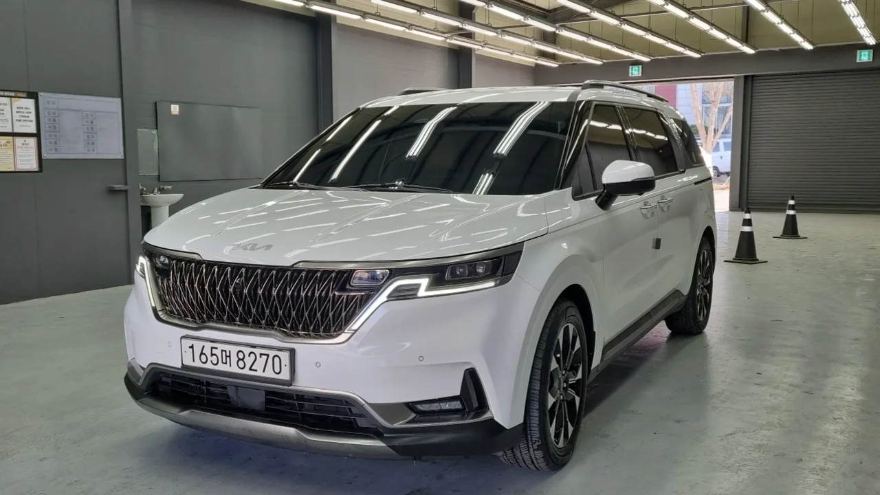 2023 Kia Carnival