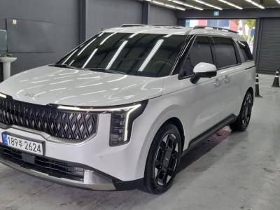 2025 Kia Carnival