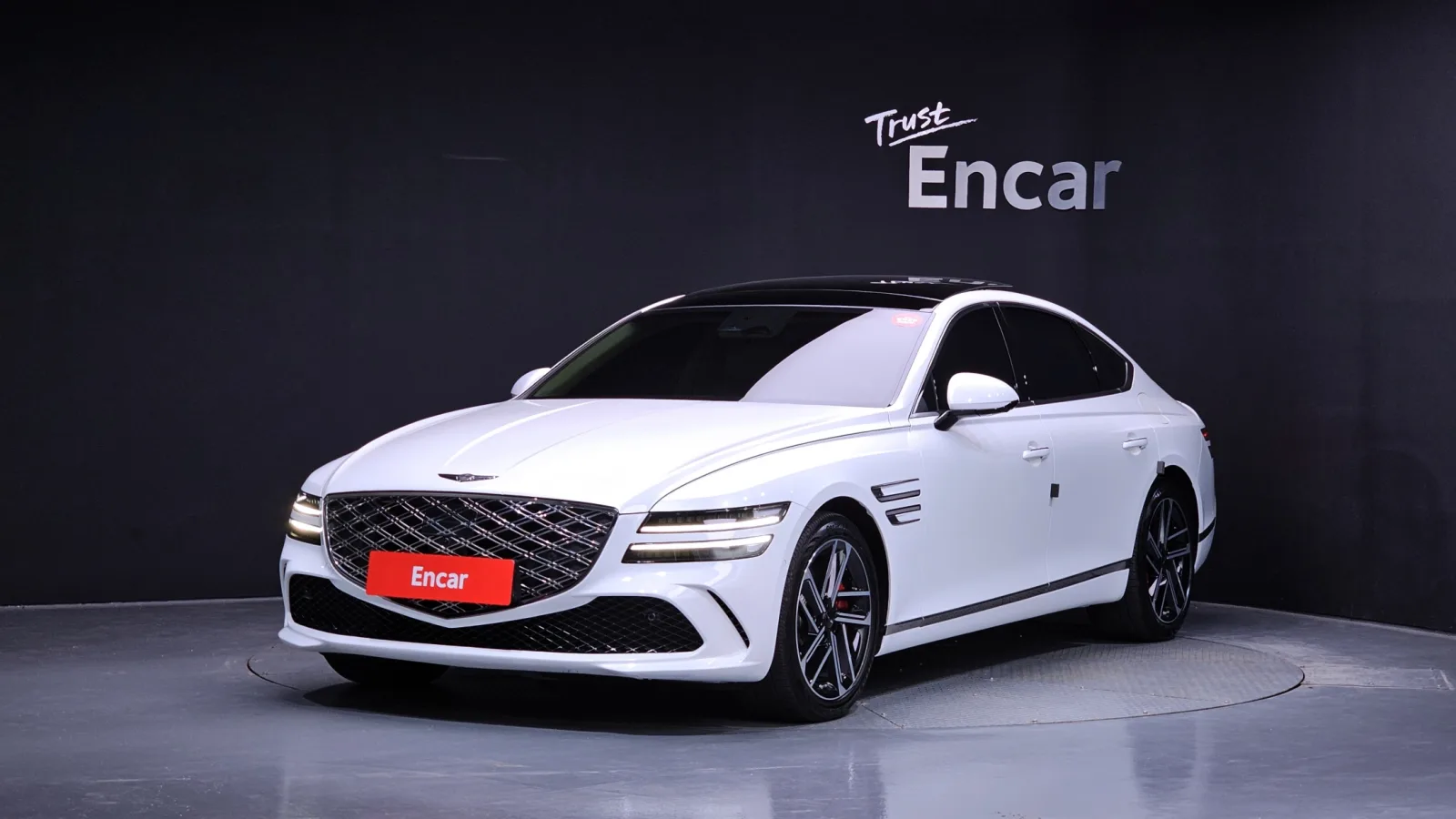 2025 Genesis G80